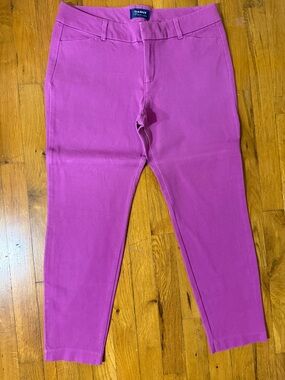 Old Navy Women’s Pixies in Fuchsia Stretch Pants